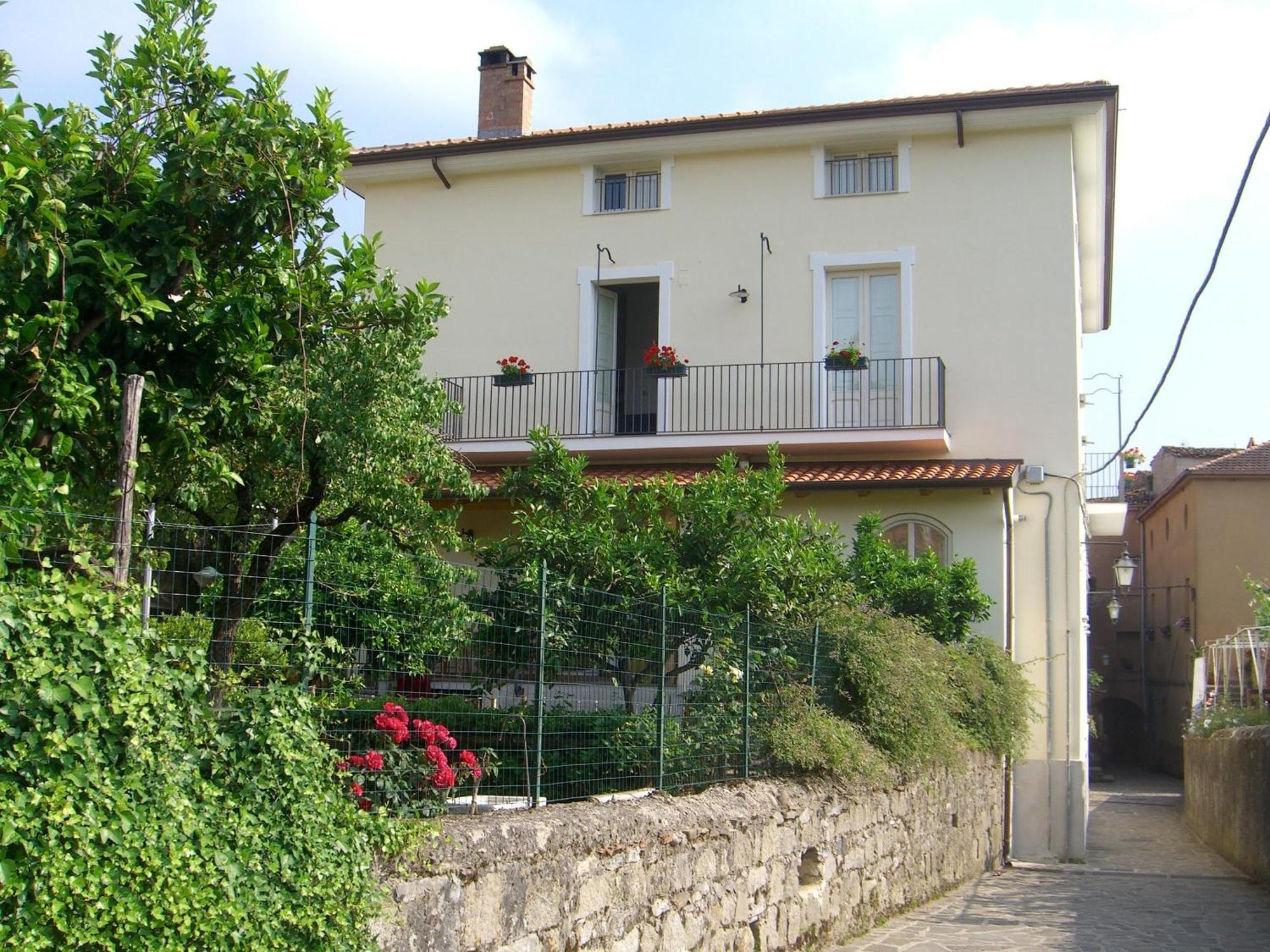 3 bedrooms appartement with enclosed garden&wifi at Ceraso Buitenkant foto